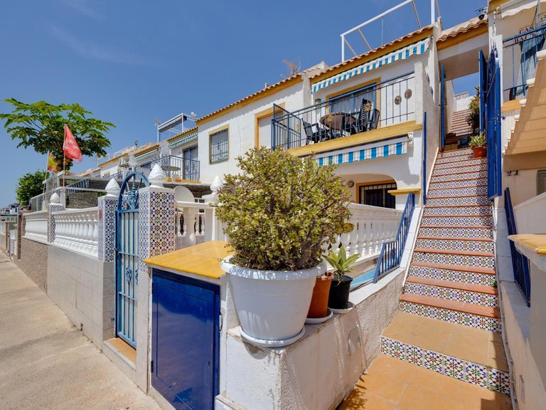 Apartment for Sale in Torrevieja, Alicante 31
