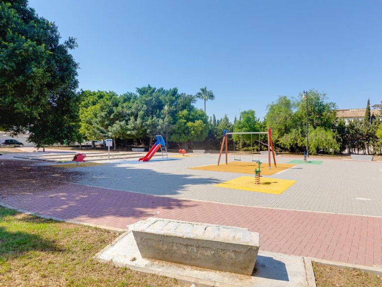 Apartment for Sale in Torrevieja, Alicante 32
