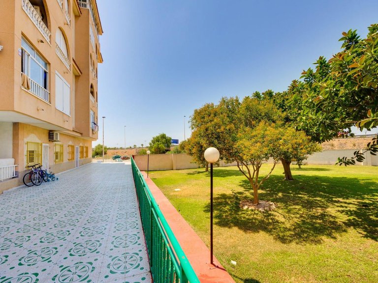 Apartment for Sale in Torrevieja, Alicante 23