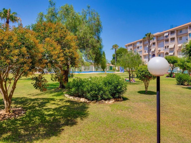 Apartment for Sale in Torrevieja, Alicante 25