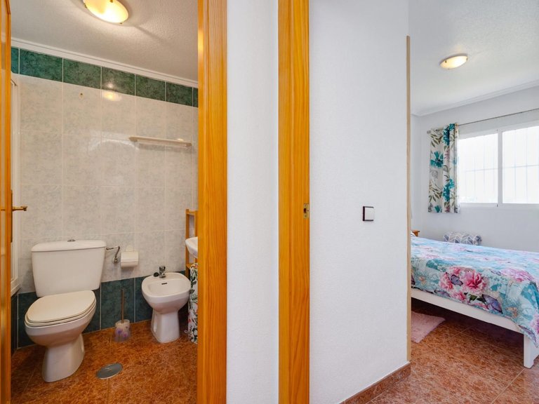 Apartment for Sale in Torrevieja, Alicante 15