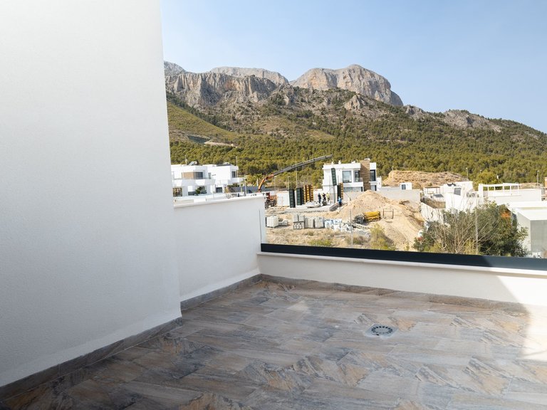 Villa for Sale in Polop, Alicante 2