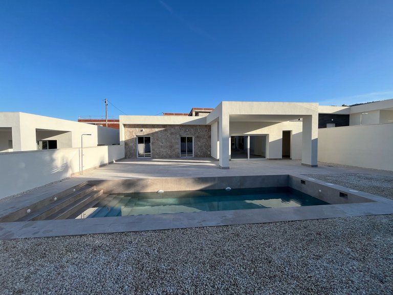 Villa for Sale in Aspe, Alicante 3