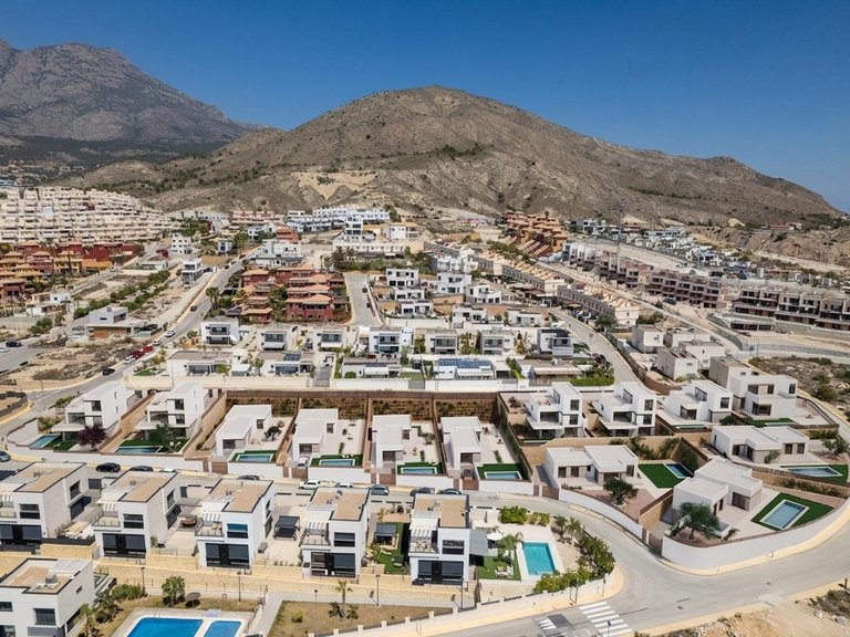 Villa for Sale in Finestrat, Alicante 7