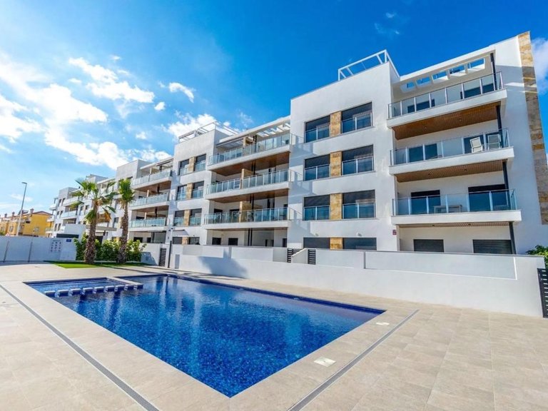 Apartment for Sale in Torrevieja, Alicante 1