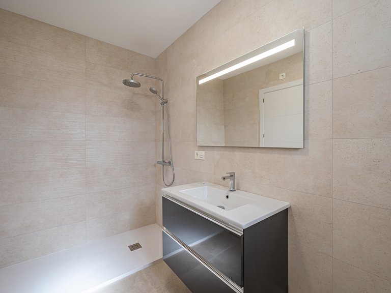 Villa for Sale in Viñuela, Malaga 14