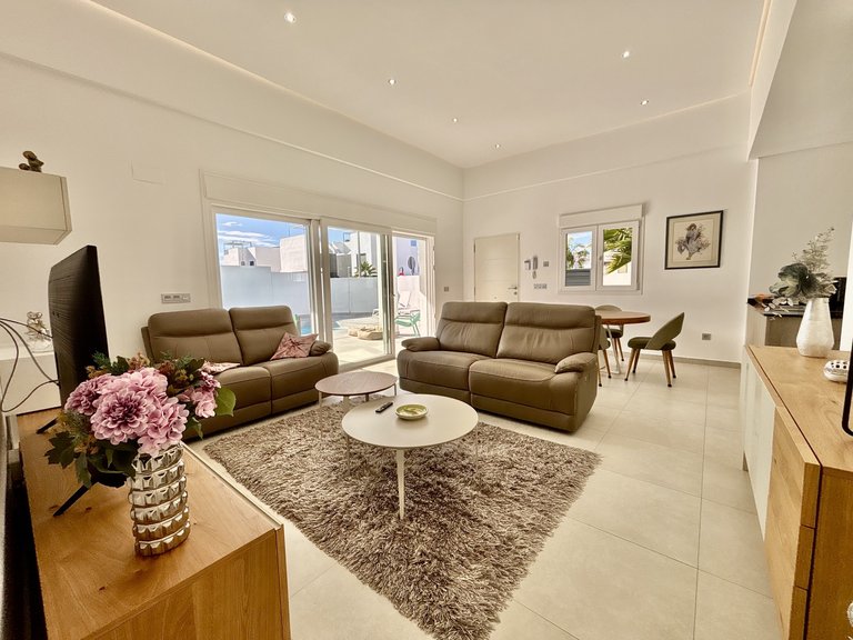 Villa for Sale in Benijofar, Alicante 15