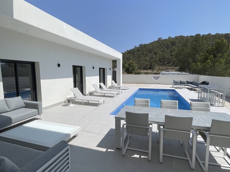Villa for Sale in La Romana, Alicante 15