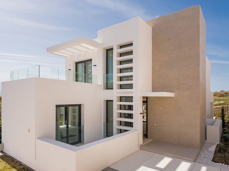 Villa for Sale in Estepona, Malaga 2