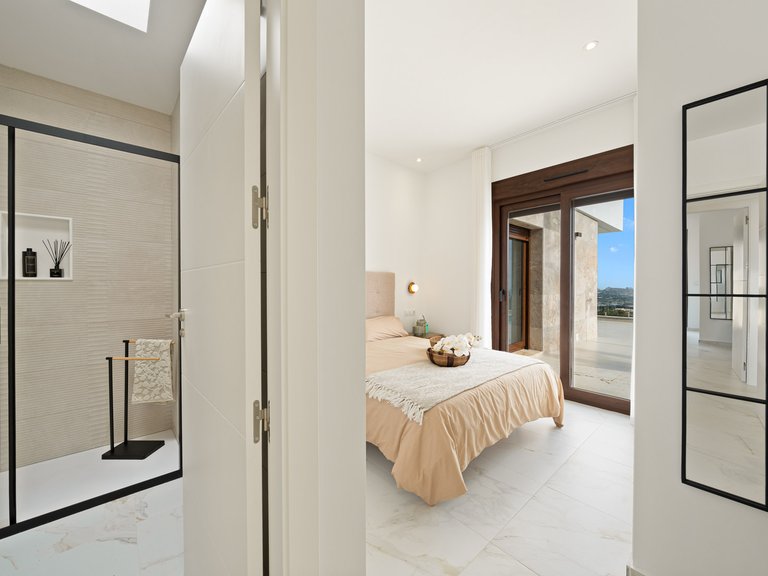 Villa for Sale in Polop, Alicante 38