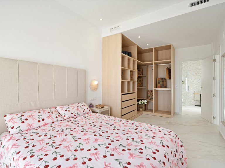 Villa for Sale in Polop, Alicante 43