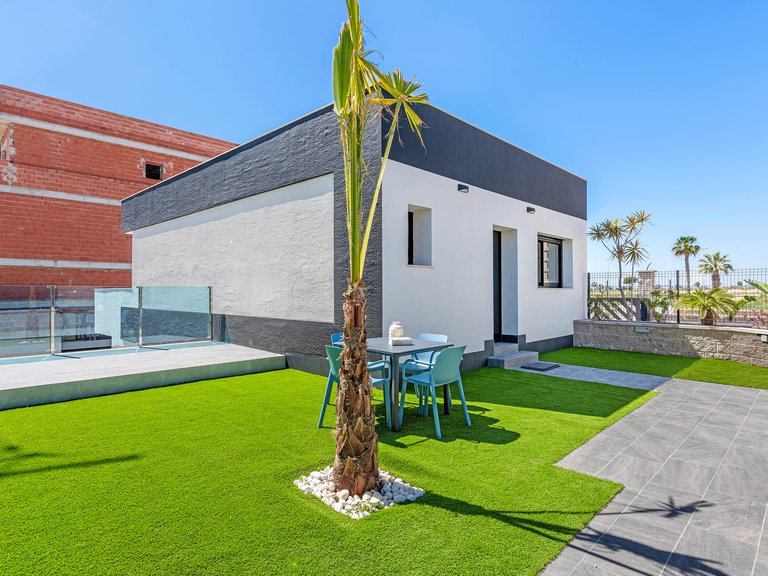 Apartment for Sale in Guardamar Del Segura, Alicante 30