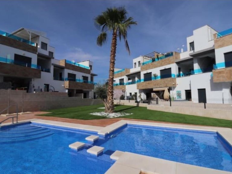 Villa for Sale in Bigastro, Alicante 11