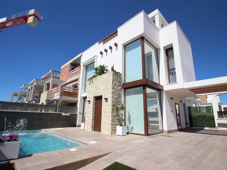 Villa for Sale in Playa Paraiso, Murcia 1