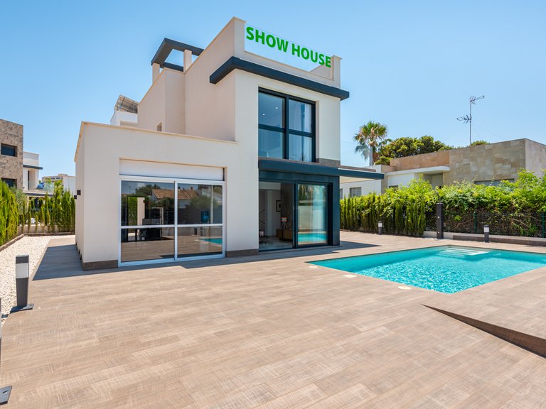 Villa for Sale in Playa Paraiso, Murcia 5