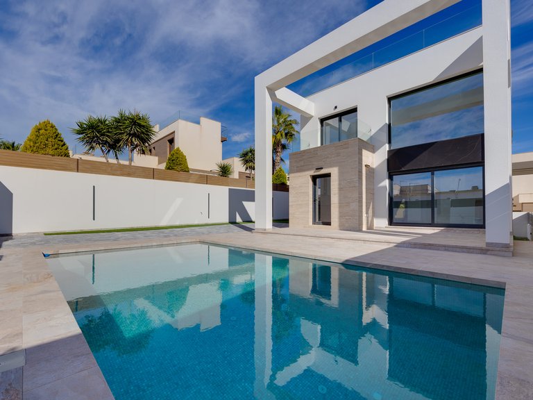 Town House for Sale in Torrevieja, Alicante 1