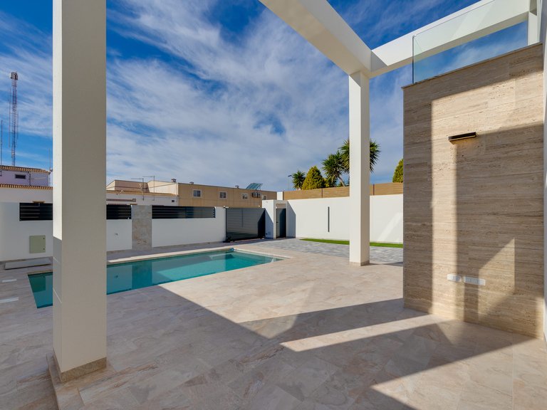 Villa for Sale in Torrevieja, Alicante 5