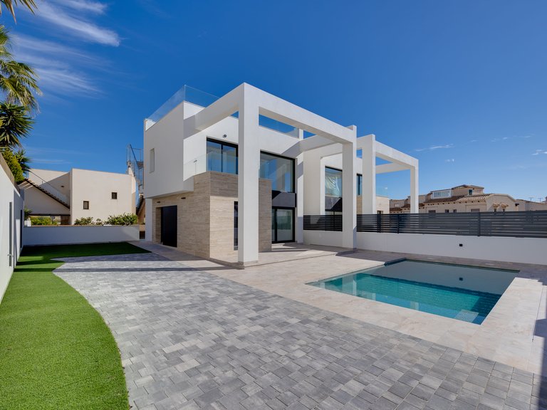 Villa for Sale in Torrevieja, Alicante 23
