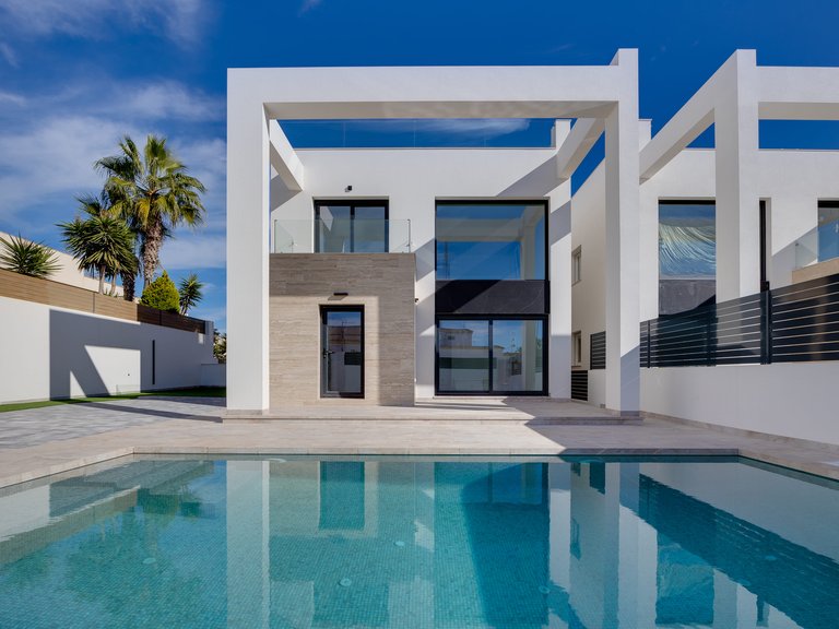 Villa for Sale in Torrevieja, Alicante 26
