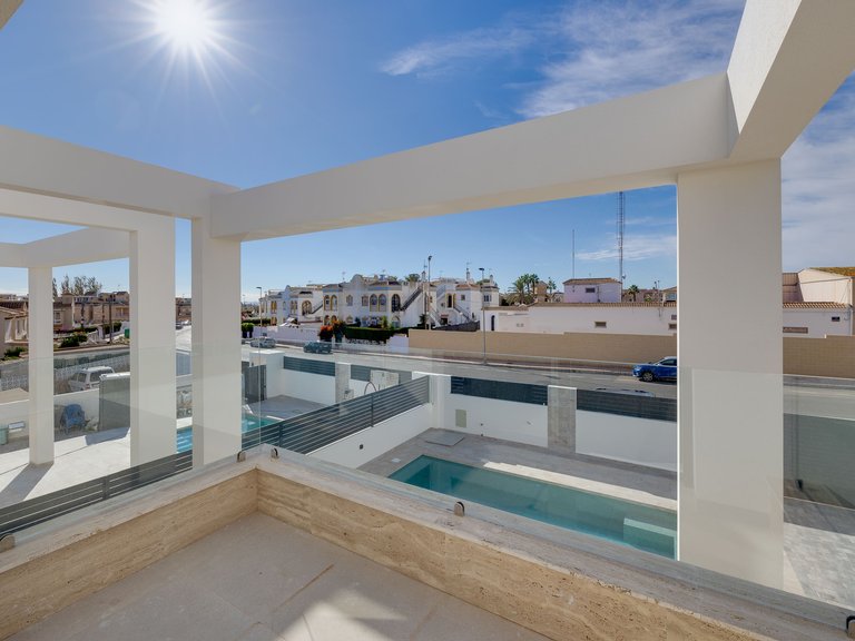 Villa for Sale in Torrevieja, Alicante 31