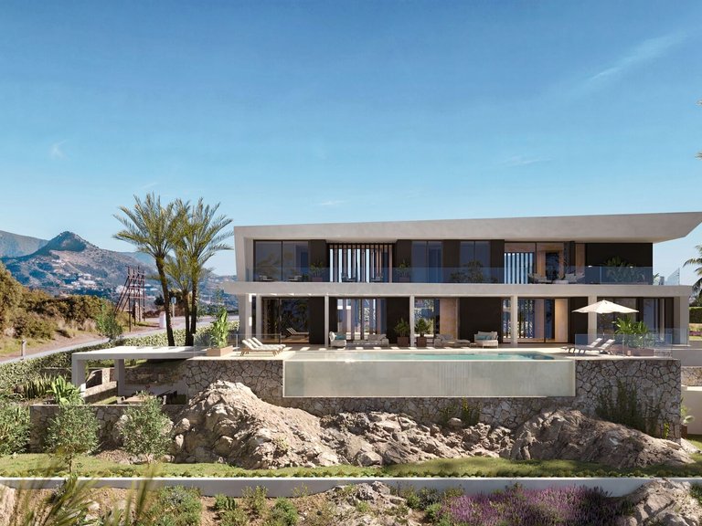 Villa for Sale in Estepona, Malaga 2
