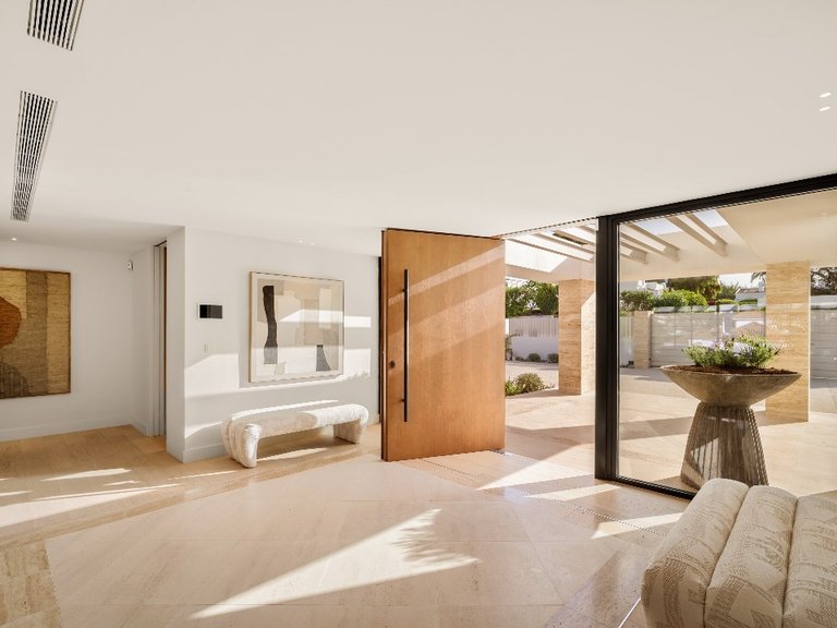 Villa for Sale in Marbella, Malaga 32