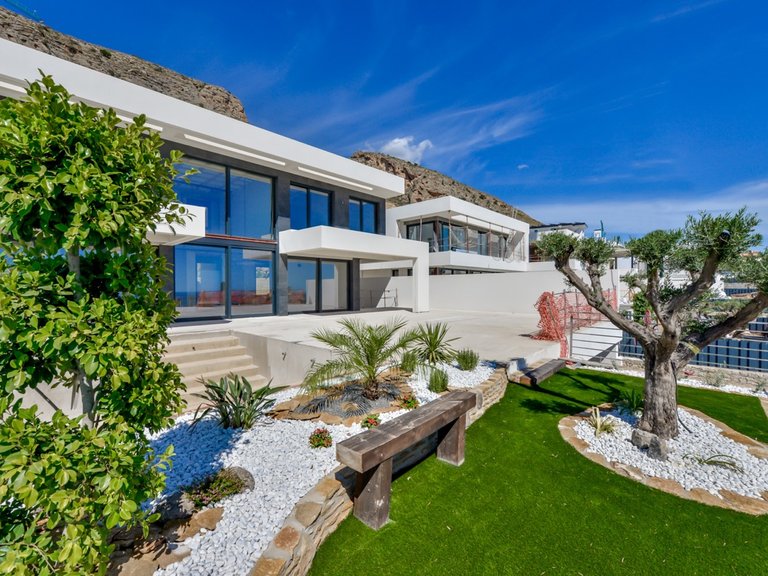 Villa for Sale in Finestrat, Alicante 1