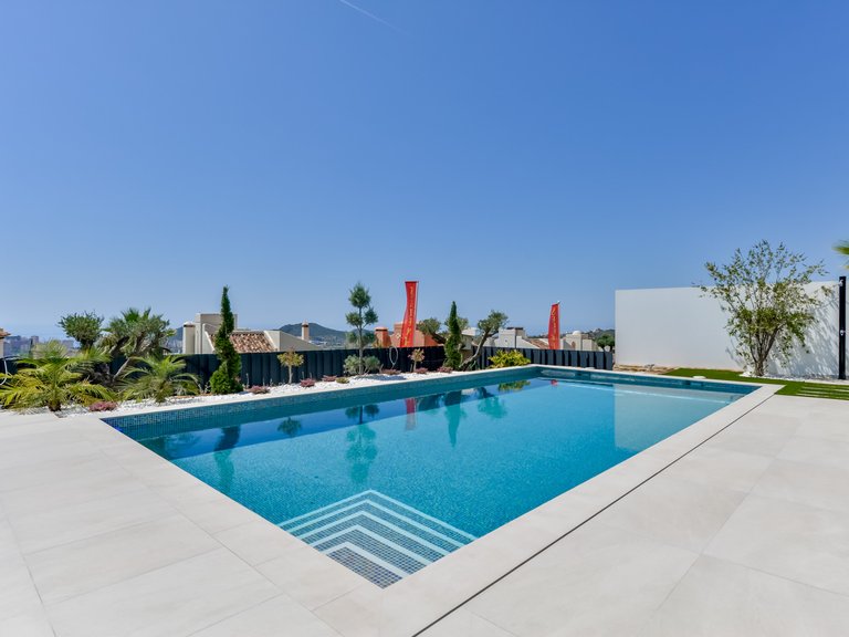 Villa for Sale in Finestrat, Alicante 11