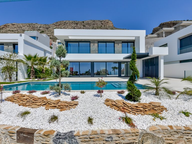 Villa for Sale in Finestrat, Alicante 18