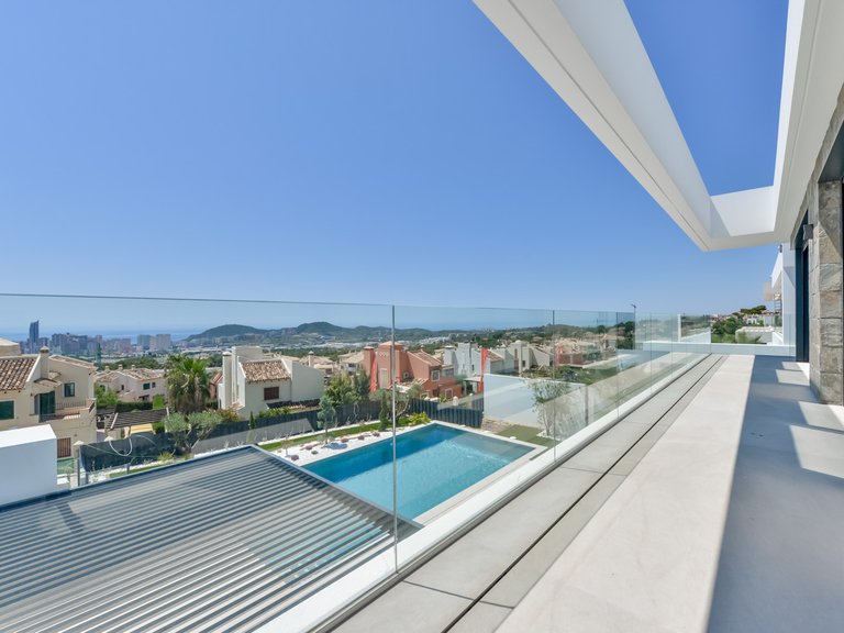 Villa for Sale in Finestrat, Alicante 28
