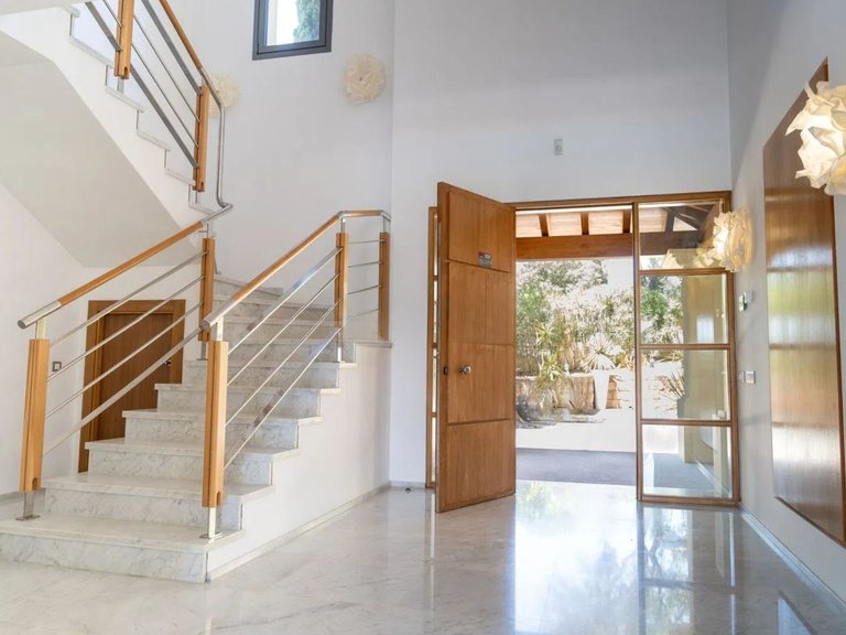 Villa for Sale in San Roque, Cadiz 12