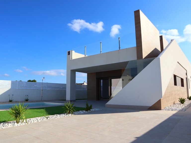 Villa for Sale in Aspe, Alicante 1