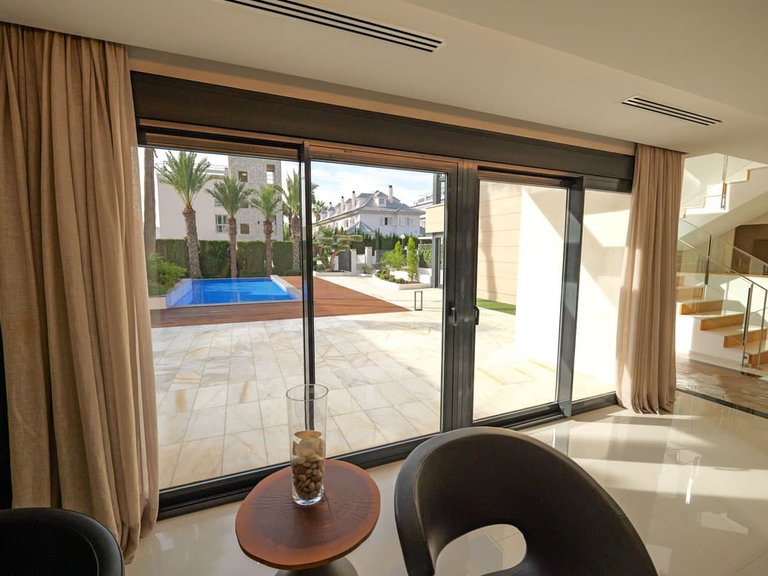 Villa for Sale in Torrevieja, Alicante 9