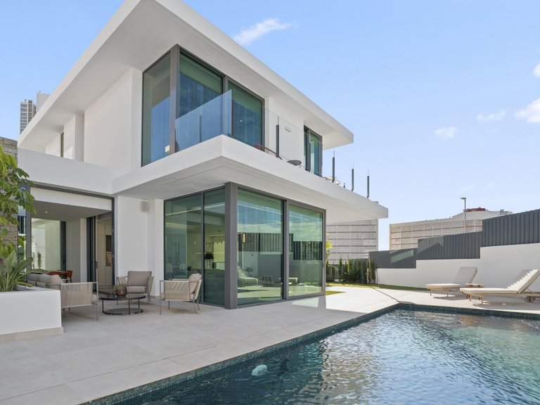 Villa for Sale in Benidorm, Alicante 1