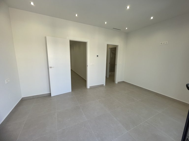 Villa for Sale in Heredades, Alicante 17