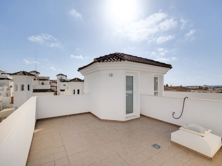 Villa for Sale in San Fulgencio, Alicante 19
