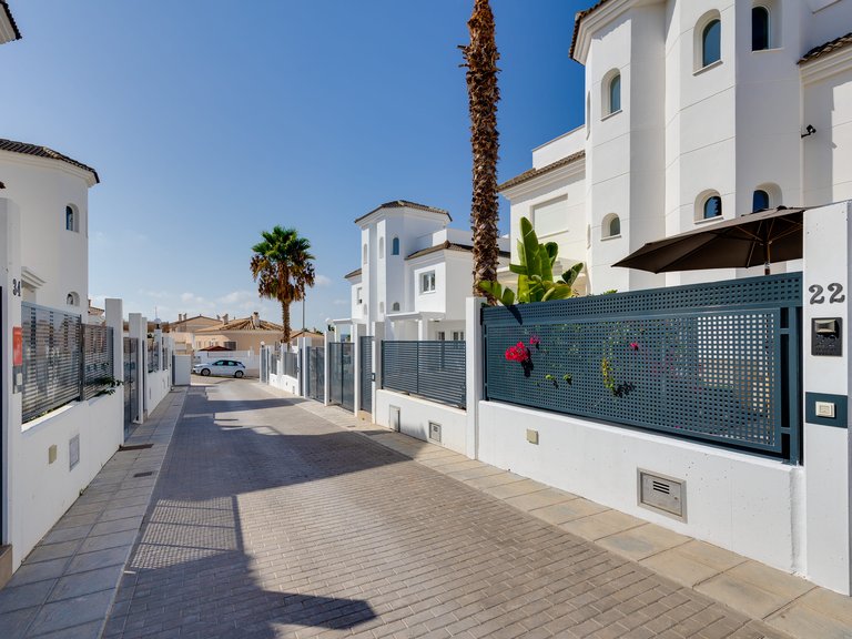 Villa for Sale in San Fulgencio, Alicante 23