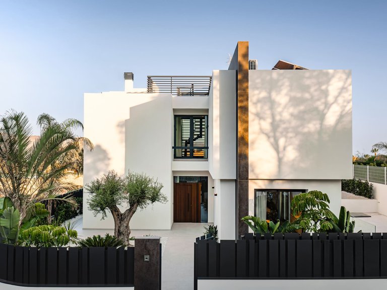 Villa for Sale in La Nucía, Alicante 2