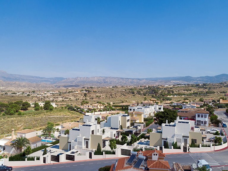 Villa for Sale in Busot, Alicante 13