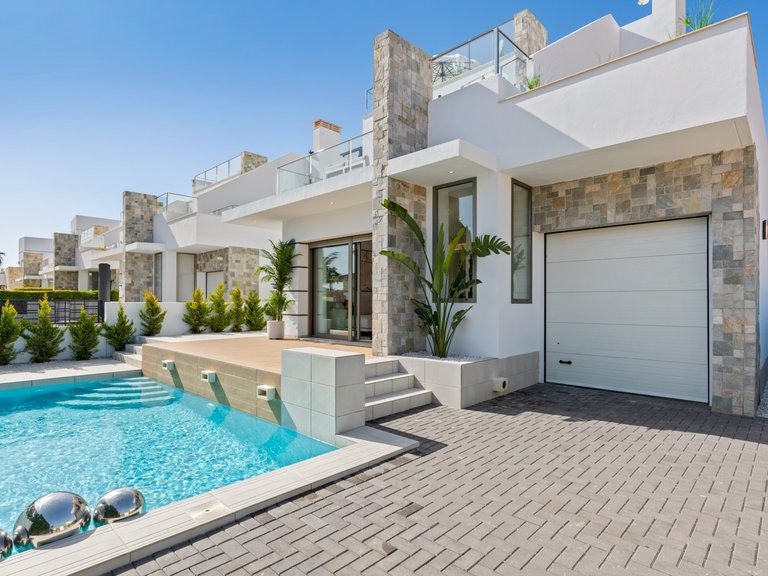 Villa for Sale in Los Alcazares, Murcia 3