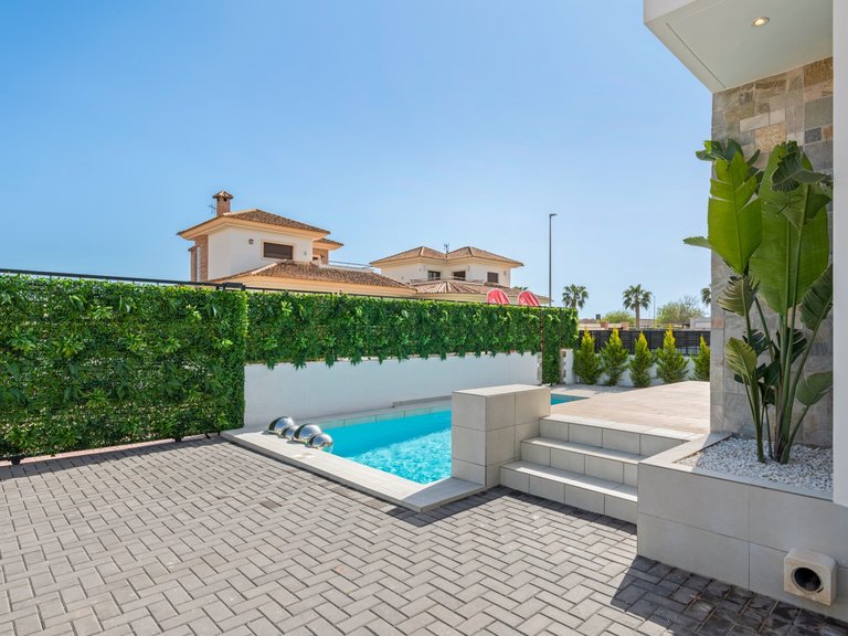 Villa for Sale in Los Alcazares, Murcia 5