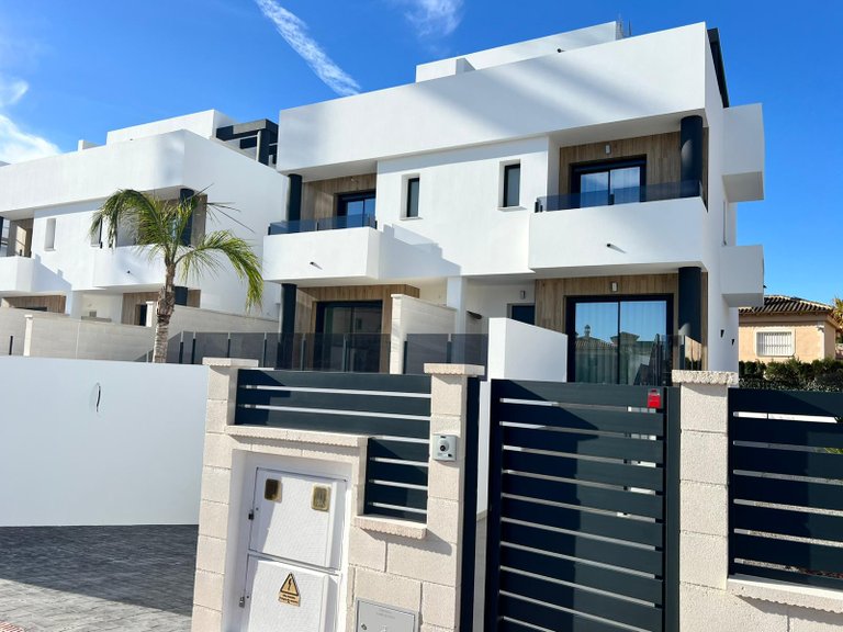 Town House for Sale in Benferri, Alicante 39