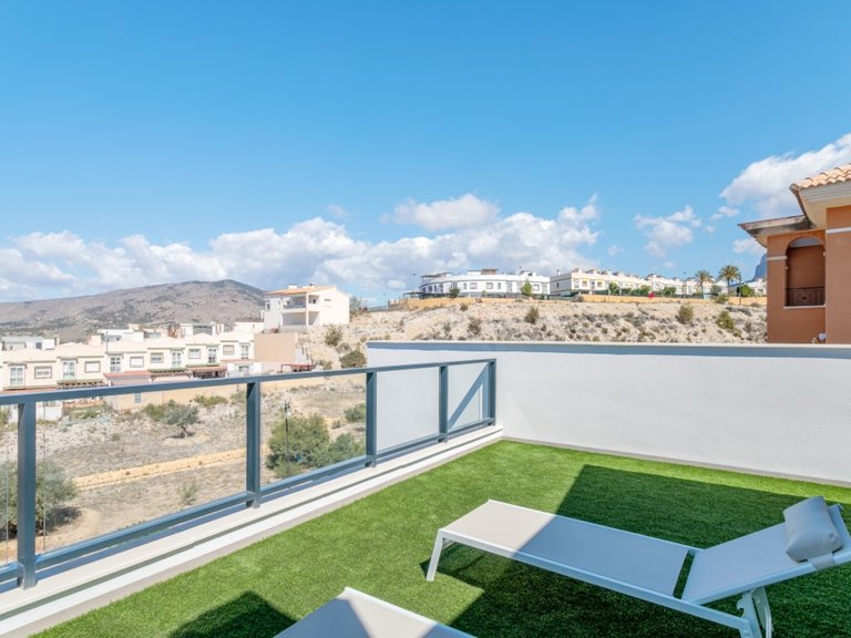 Town House for Sale in Finestrat, Alicante 2