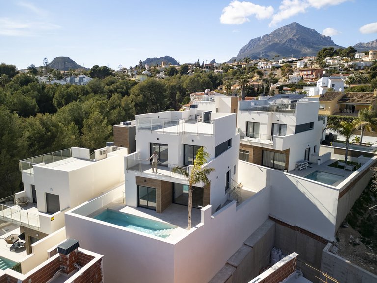 Villa for Sale in La Nucía, Alicante 5