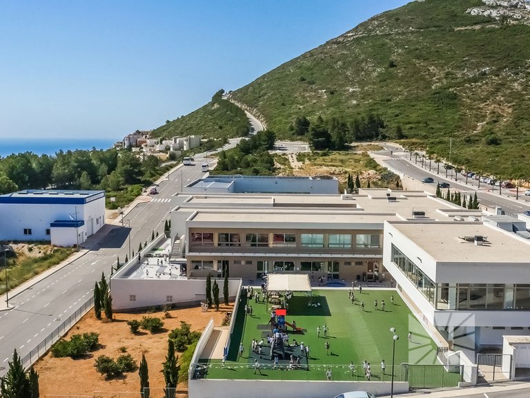 Villa for Sale in Cumbre Del Sol, Alicante 3