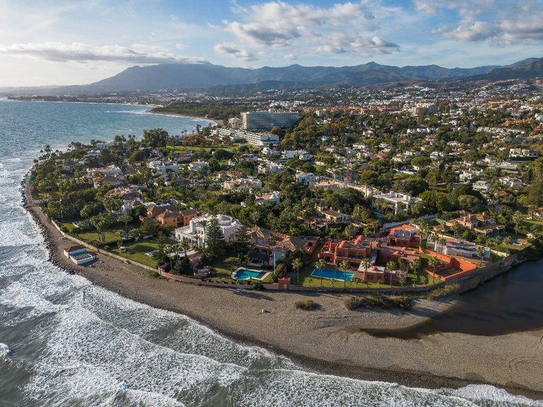 Villa for Sale in Estepona, Malaga 13