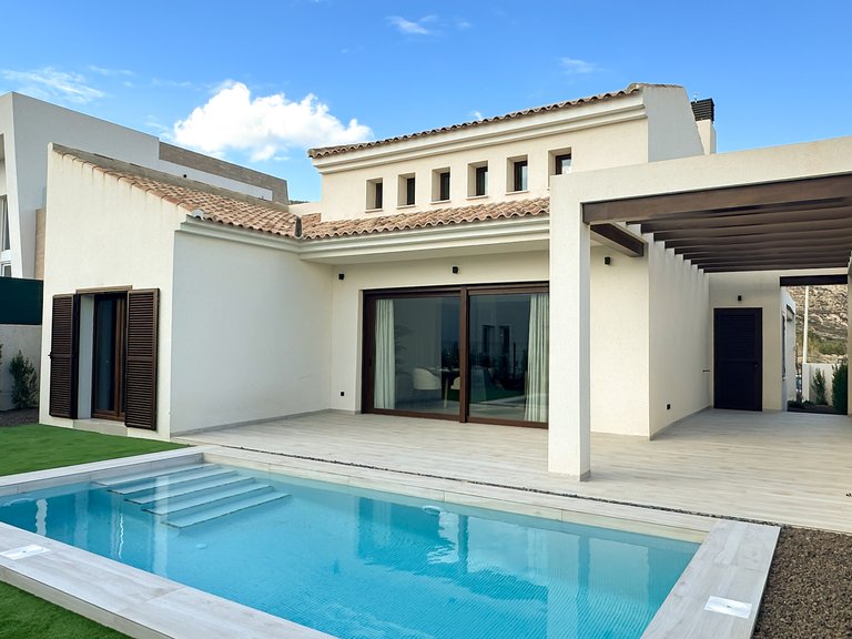 Villa for Sale in La Finca Golf, Alicante 1