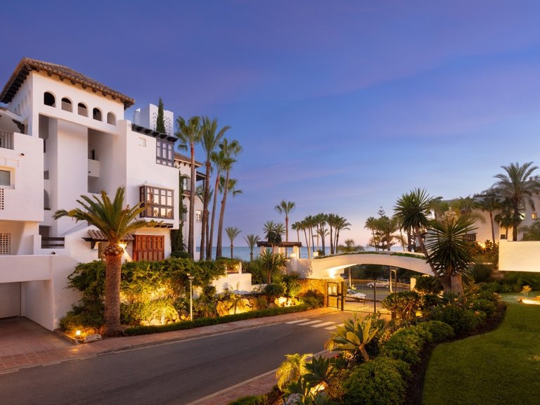 Apartment for Sale in Marbella, Malaga 1