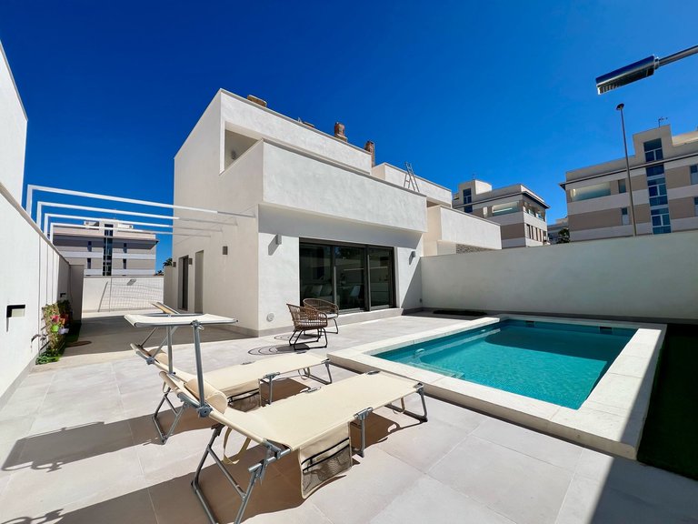 Town House for Sale in Orihuela Costa, Alicante 1