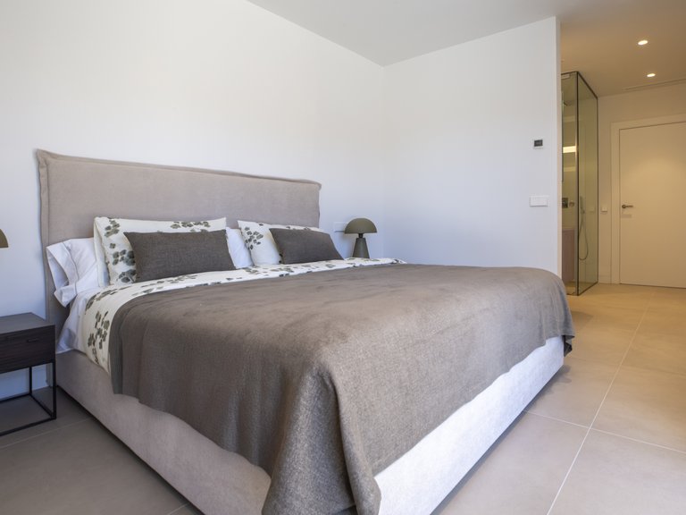 Villa for Sale in Las Colinas Golf, Las Colinas, Alicante 28
